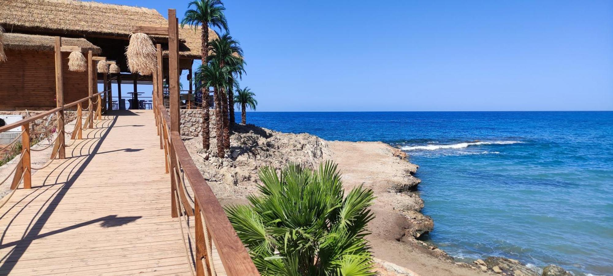 The Seaterra Reserve Penthouse With Mountains&Seaviews And Rooftop Terrace Akanthou المظهر الخارجي الصورة