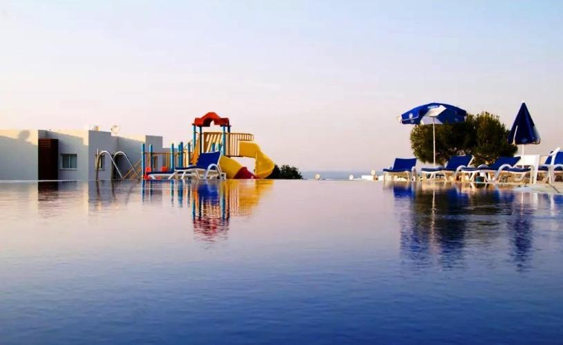 The Seaterra Reserve Penthouse With Mountains&Seaviews And Rooftop Terrace Akanthou المظهر الخارجي الصورة